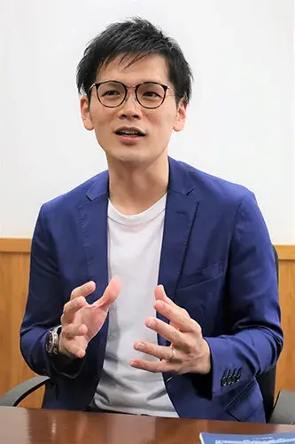 Thầy giáo Nagasaki du học Harvard Biến khó khăn thành bài học