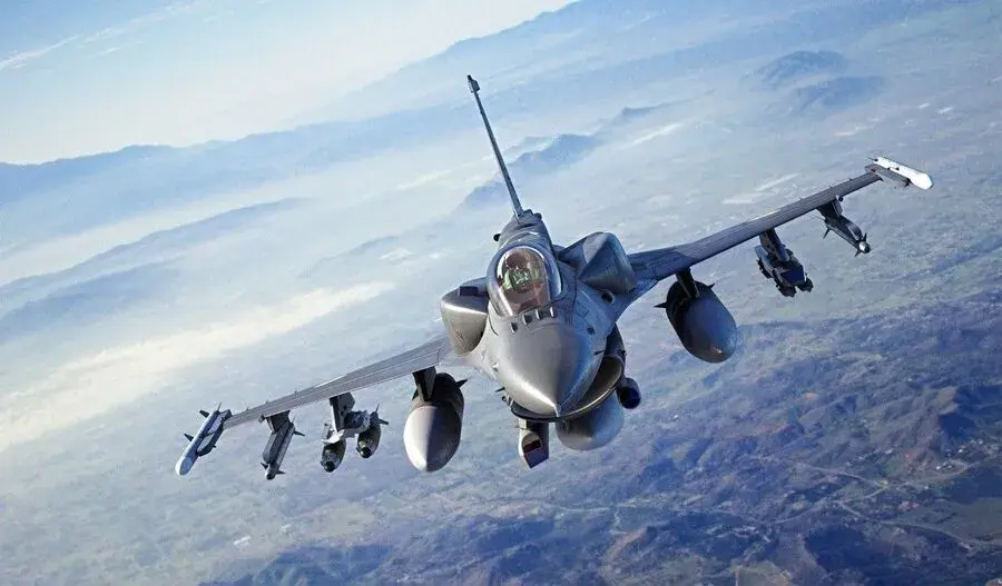 Việt Nam Sắp Mua F-16 Mỹ?