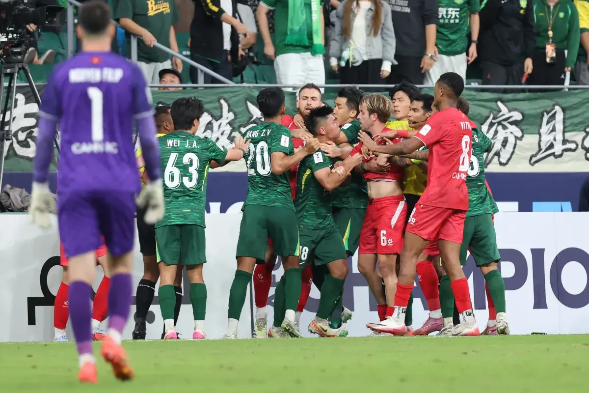 ACL2 Hỗn chiến kinh hoàng, sân thành sàn đấu quyền Anh