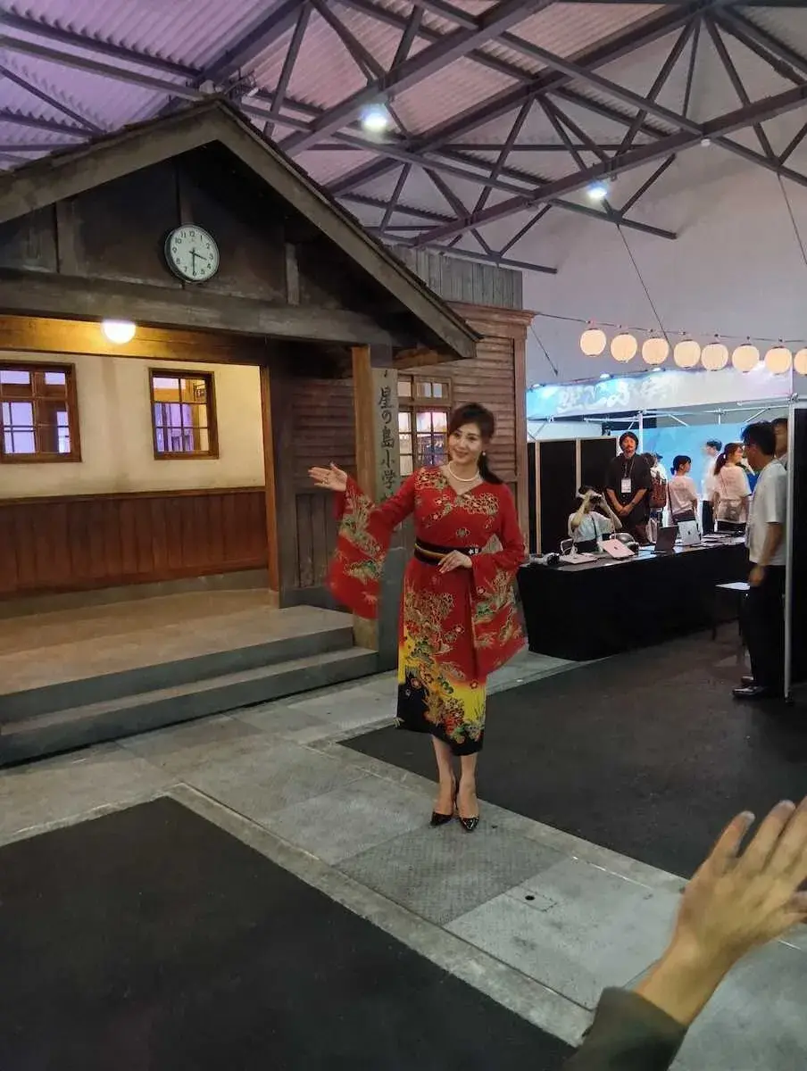 Fujiwara Norika trải nghiệm triển lãm nhập vai Expo