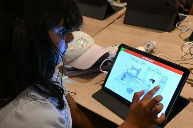 Giáo dục STEAM tại phố mua sắm 'Mái nhà' cho trẻ em nước ngoài