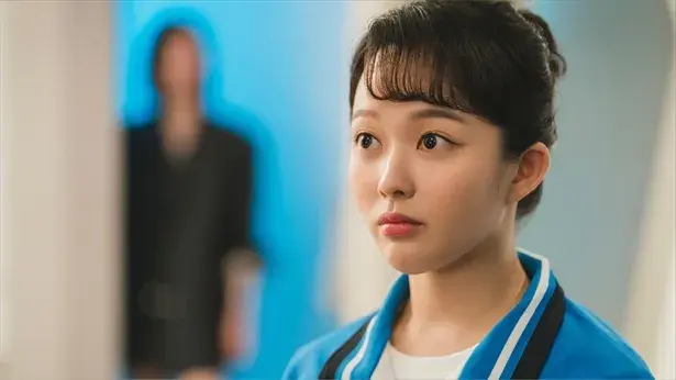 Jung Ji-so (Ký Sinh Trùng) bùng nổ với vai bà lão đanh đá