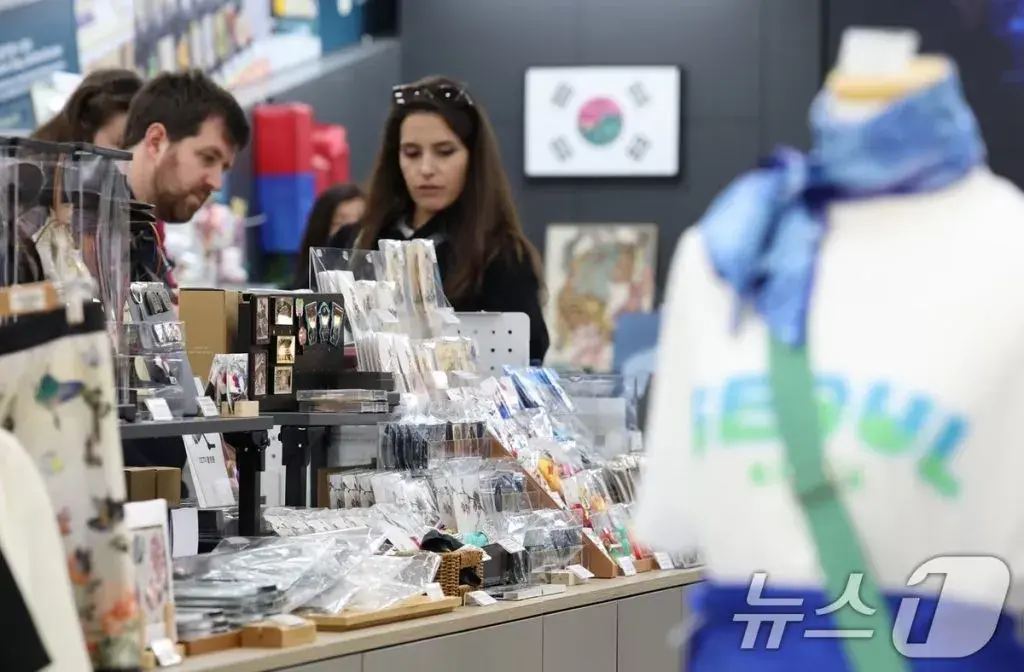 Khách quốc tế đến Hàn Quốc vượt 1,7 triệu trong tháng 9