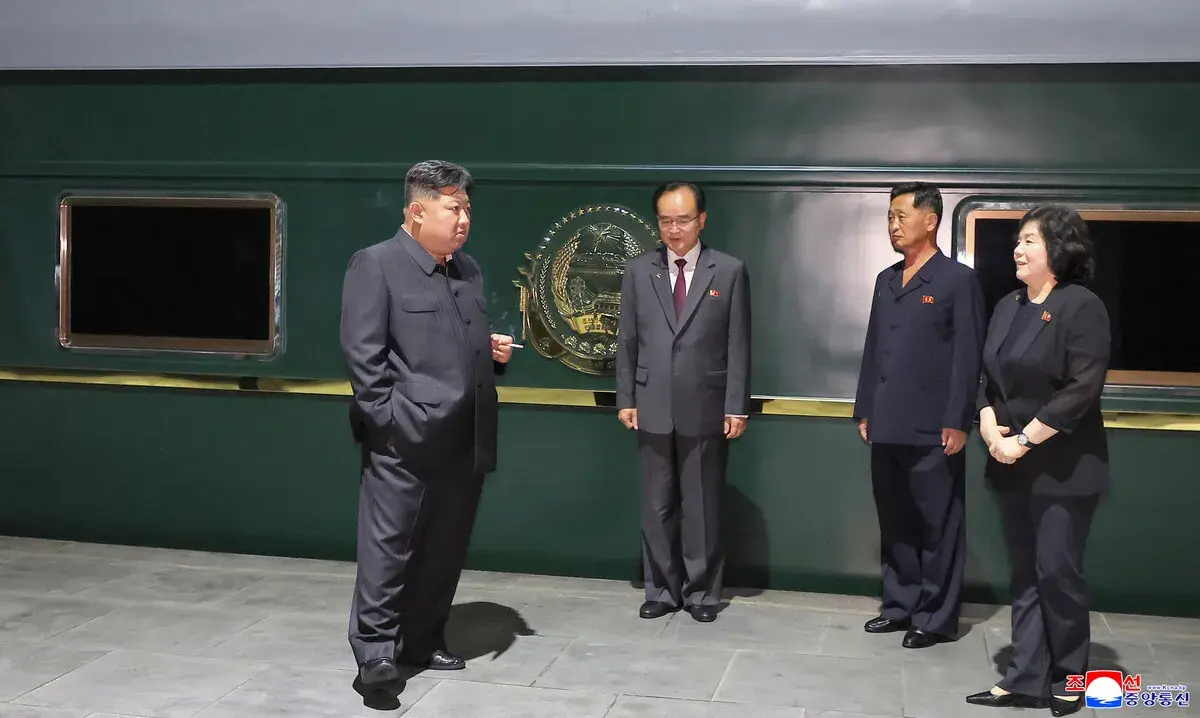 Kim Jong Un thích tàu hỏa bọc thép cho chuyến công du