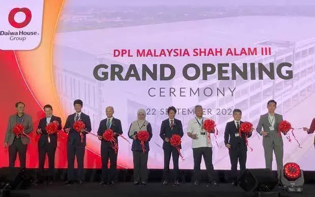 Logistics Malaysia và Thạch anh Việt Nam