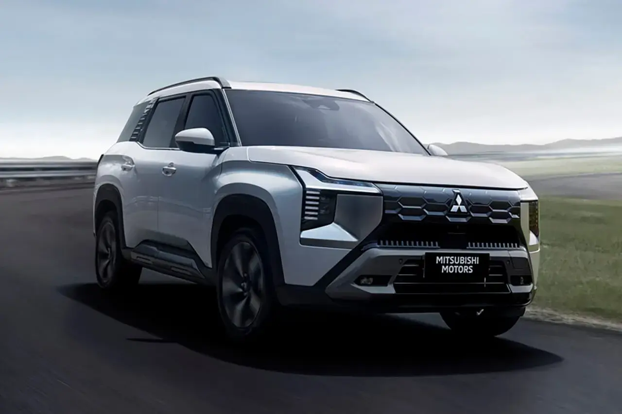 Mitsubishi ra mắt SUV Destinator tại Indonesia