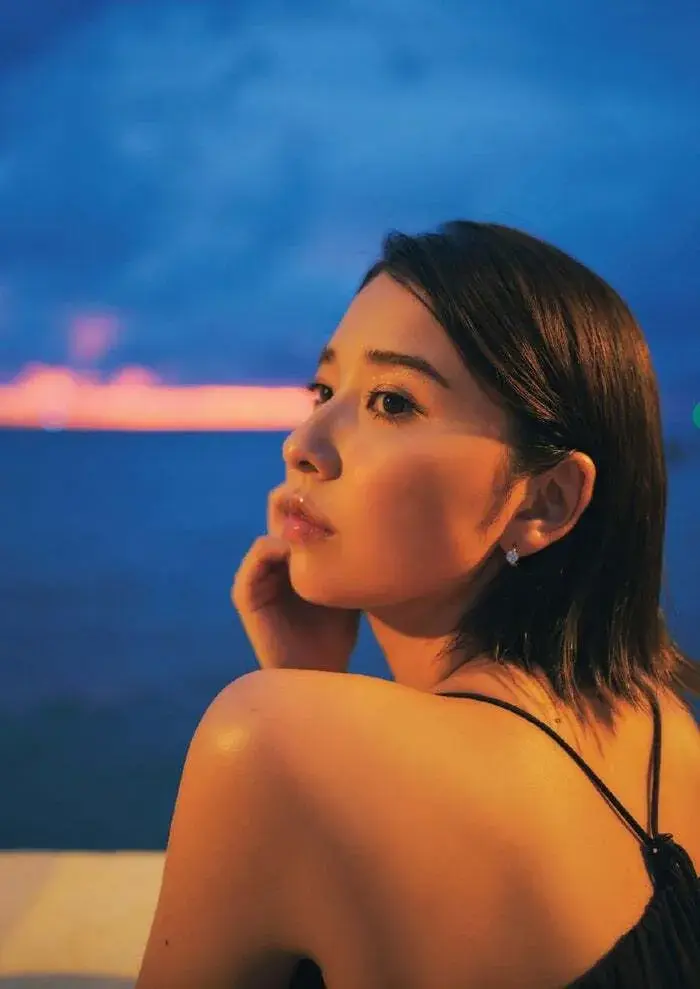 Sách ảnh đầu tay của Tamai Shiori (Momoclo) tái bản liên tiếp