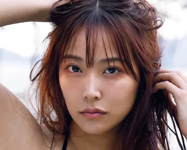 Shirama Miru Ra Mat Sach Anh Thu 4 Voi Bia Goi Cam