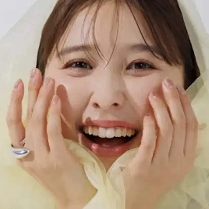 Tamai Shiori (30) kỷ niệm 20 năm, ra mắt sách ảnh