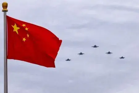 Trung Quốc phô diễn vũ khí tối tân tại duyệt binh