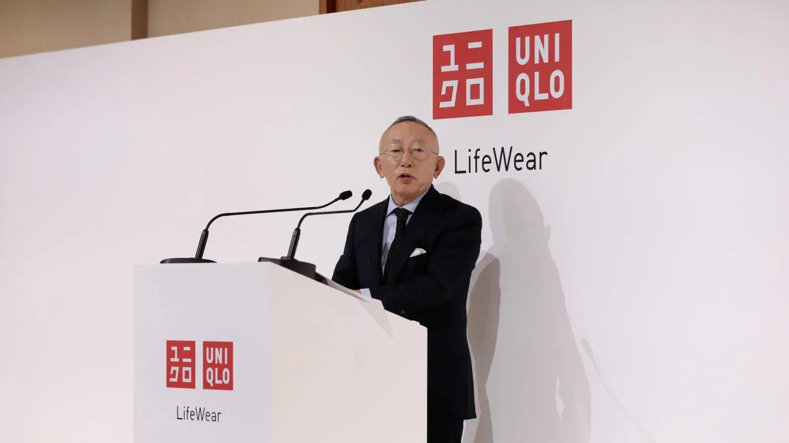 Uniqlo Tham vọng 10 nghìn tỷ yên và vị trí số 1 toàn cầu